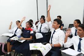 மோசமான வானிலை பள்ளிகள் இன்று மூடப்பட்டன