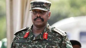 உகாண்டாவின் முன்னணி ஊடக நிறுவனங்கள் இராணுவத் தளபதியால் மூடப்பட்டன