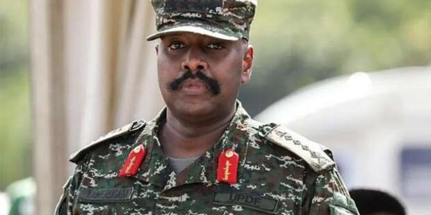 உகாண்டாவின் முன்னணி ஊடக நிறுவனங்கள் இராணுவத் தளபதியால் மூடப்பட்டன