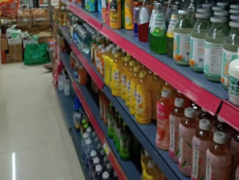 விலை பட்டியல் காண்பிக்க மறுத்த கடை திடீர் சோதனை