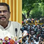 மாணவர் போராட்டங்களுக்கு மத்தியில் இந்தியக் கல்வி அமைச்சர் ராஜினாமா