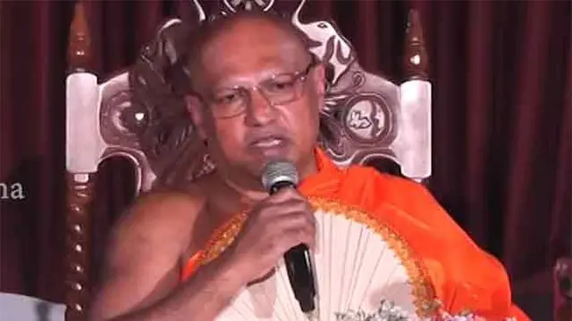 இந்த பிக்கு இப்படி சொல்கிறார்