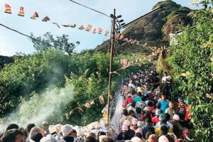 ஸ்ரீ பாதத்தின் பருவம் அல்லாத காலத்தில் இரண்டு வழிகளில் மட்டுமே நுழைய அனுமதி