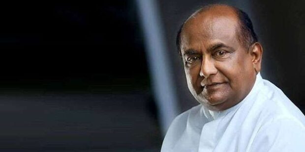 வாகன எரிபொருள் முறைகேடு குற்றச்சாட்டுகளை முன்னாள் சபாநாயகர் மறுக்கிறார்
