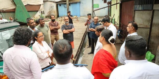 கொழும்பு விளையாட்டு மைதானம் வாகனக் கொட்டகையாக மாற்றப்பட்டது