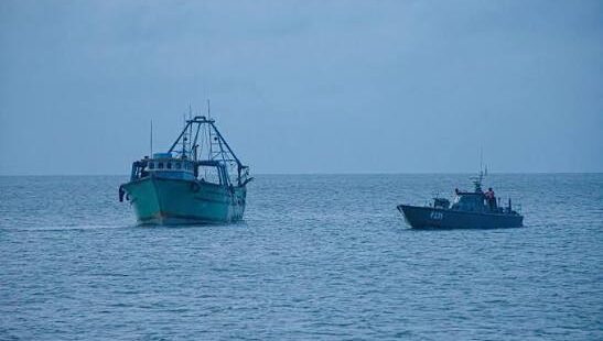 இலங்கை கடல் படையால் தமிழக மீனவர்கள் கைது