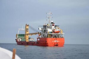 55 ஈரான் கப்பலை திருப்பி விட்ட அமெரிக்கா
