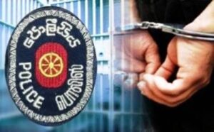 நான்கு பொலிஸ் அதிகாரிகள் கைது