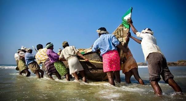 கடலுக்கு செல்ல வேண்டாம் மீனவர்களுக்கு எச்சரிக்கை