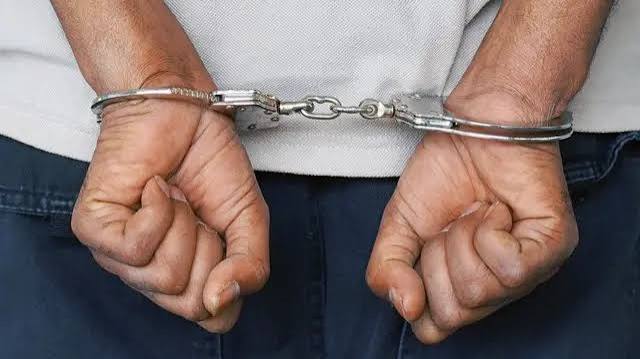 மாத்தறையில் ஹெராயின், துப்பாக்கி மற்றும் தோட்டாக்களுடன் இரண்டு சந்தேக நபர்கள் கைது
