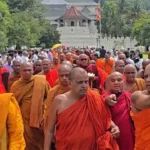 ஞானசார தேரரை விடுதலை செய்யக் கோரி கண்டியில் நடைப் பேரணி தொடங்கியது