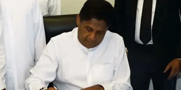 யானைக்கு விசாரணை தேவை சஜித் கோரல்